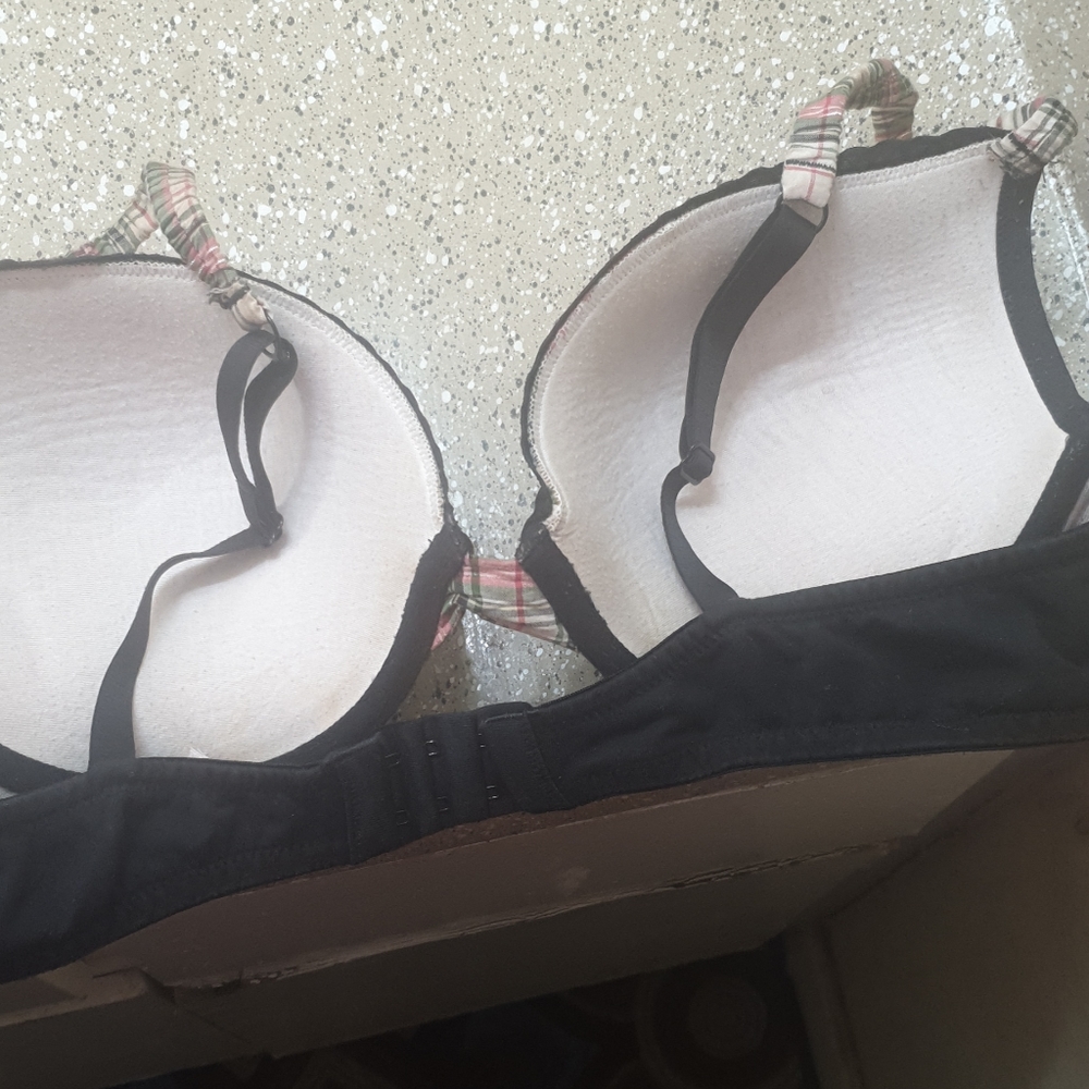 Bra - Picture 2 of 3